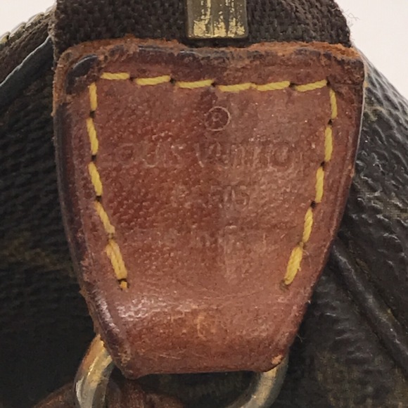 Louis Vuitton Pochette Accessoire Canvas Monogram Handbag Brown - Picture 7 of 12